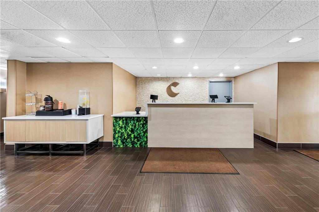 Comfort Inn & Suites Fairborn Near Wright Patterson Afb Interior photo